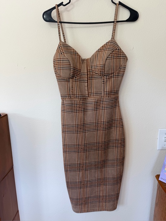 privy Dresses & Skirts - Privy fitted dress size small